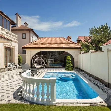 Villa Luxury Feeria Sovinyon 5 Bedroom With Pool Odesa